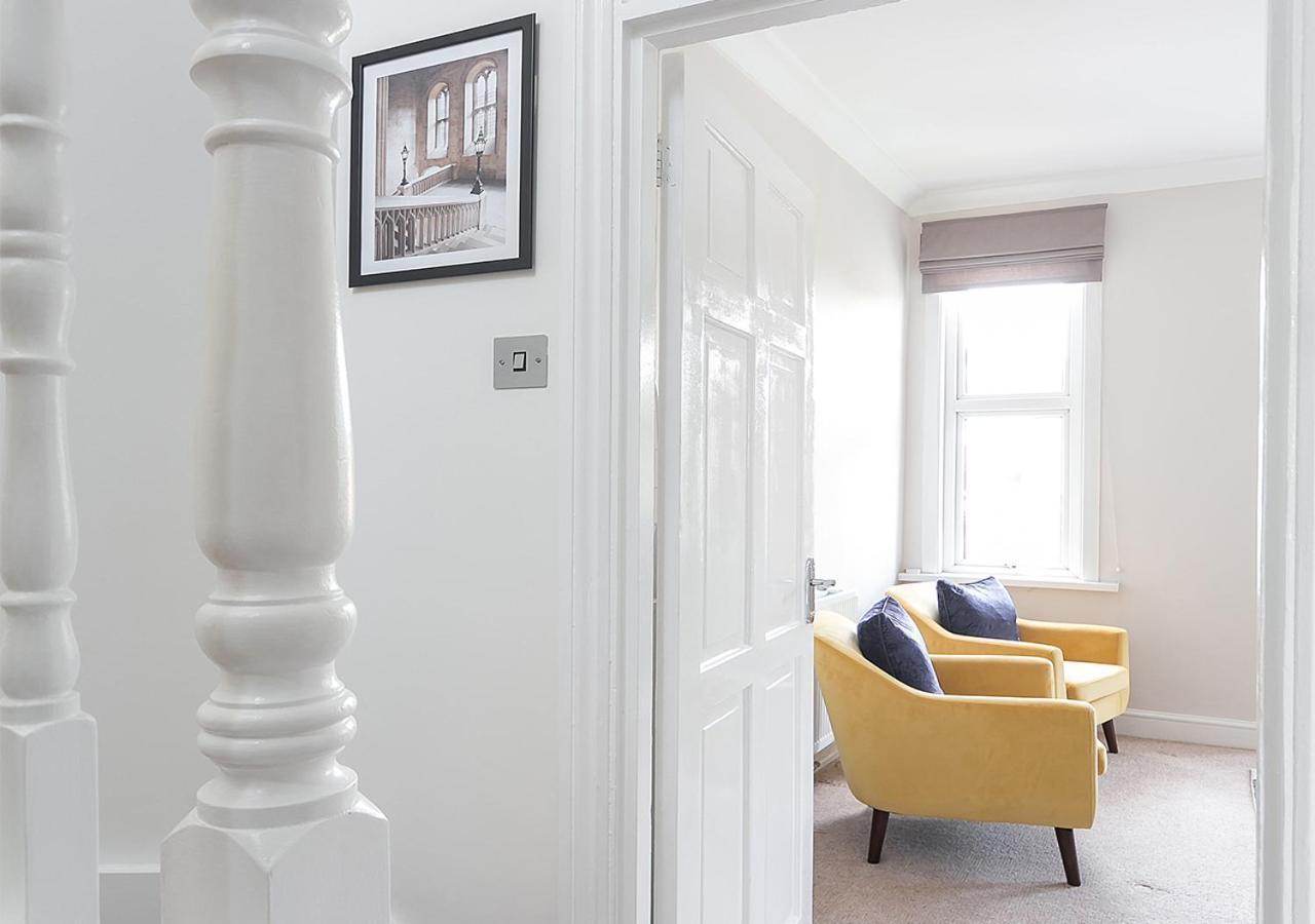 Luxury Chiswick 2 Bed Victorian Flat Appartamento Londra